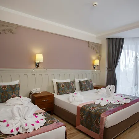 Crown Serenity Ultra 5* סייד